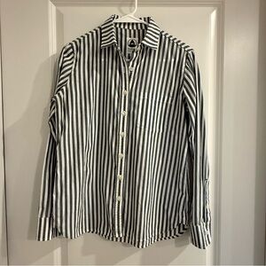 Tradlands Button Down Shirt- Blue and White Stripes